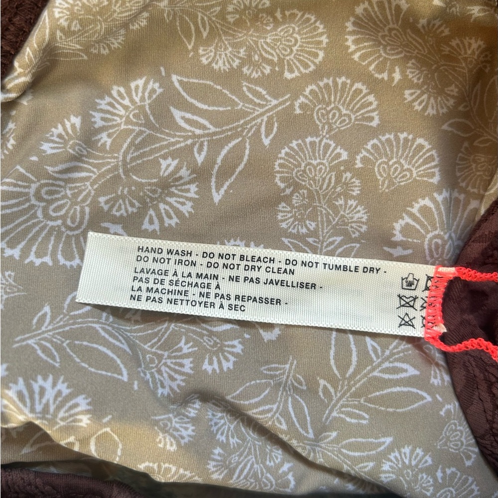 free-est Miley One-Piece Size Medium - Picture 10 of 10